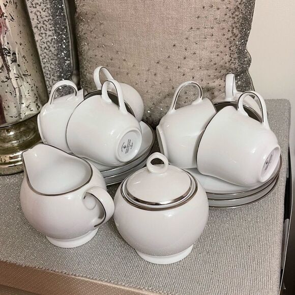 Royal Doulton Simply Platinum set of tea or coffee